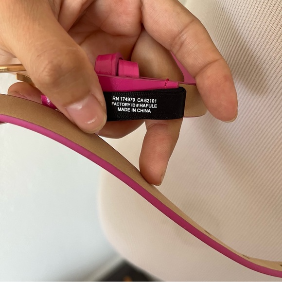 BCBG MaxAzria Pink Leather Belt - Picture 6 of 6